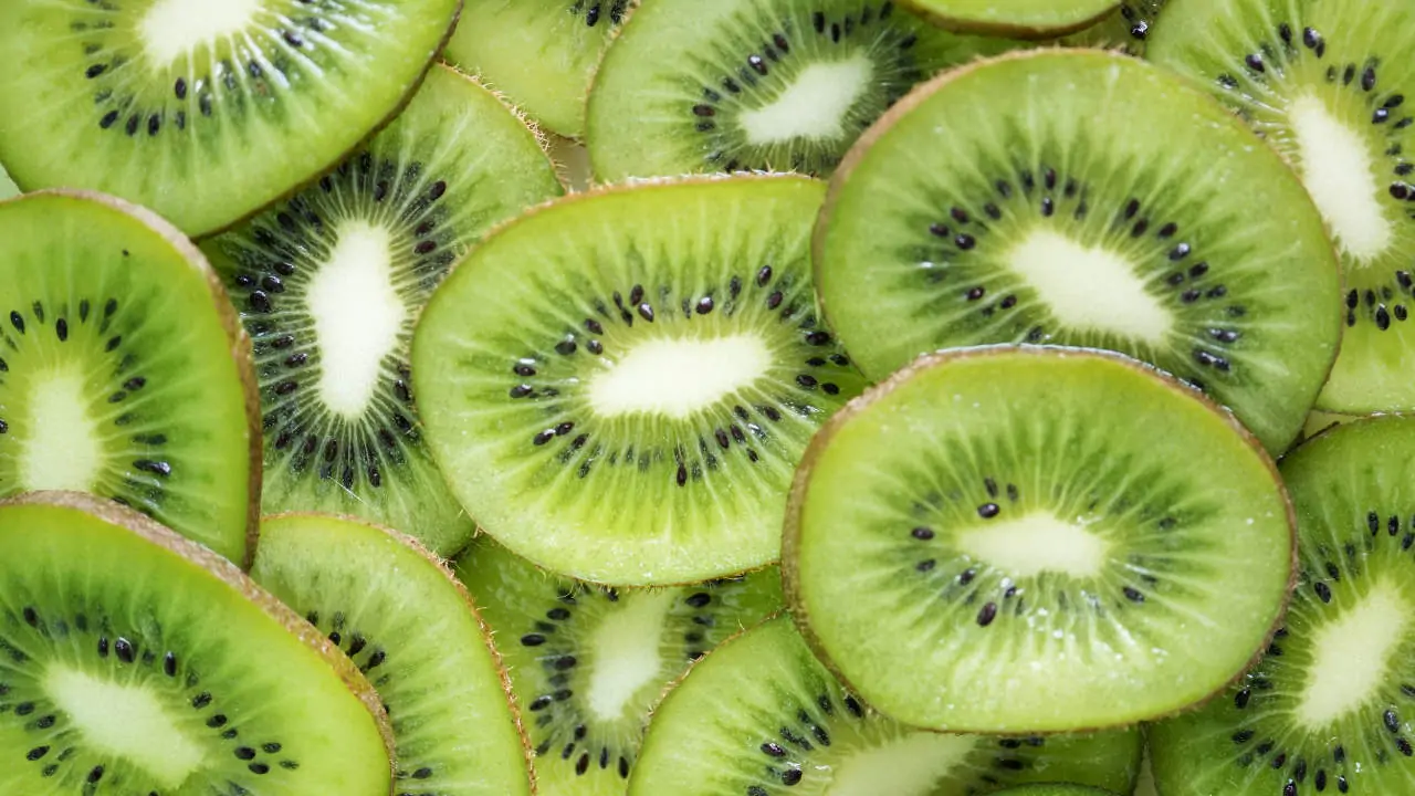 Kiwifruit slices